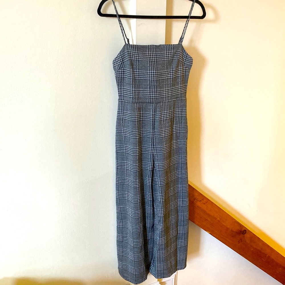 NWOT black and white houndstooth spaghetti strap jumpsuit